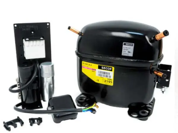 Plug-in type combined island freezer with high-performance industrial compressor and precision -18 to -22°C deep-freeze - XCCold Series