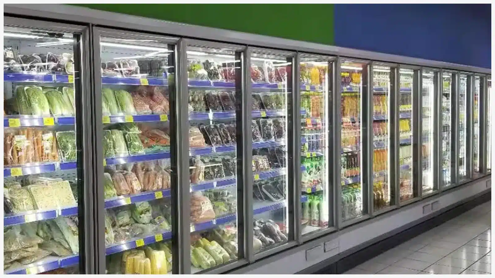 Glass-door upright cabinet for dairy display