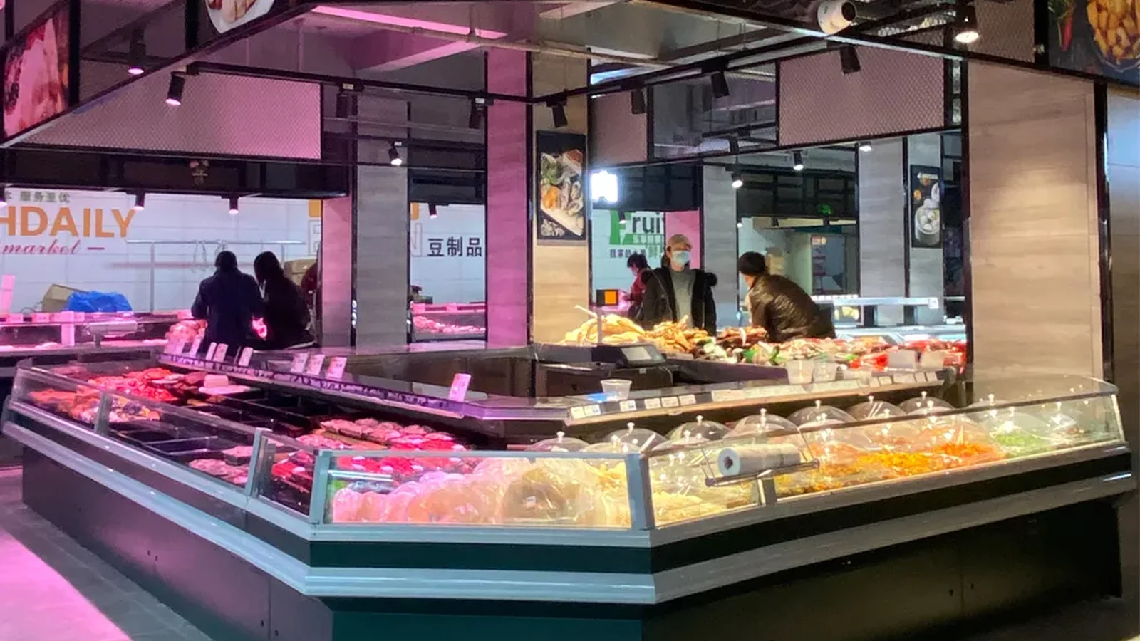 Remote fresh-meat counter application in a retail butcher lineup