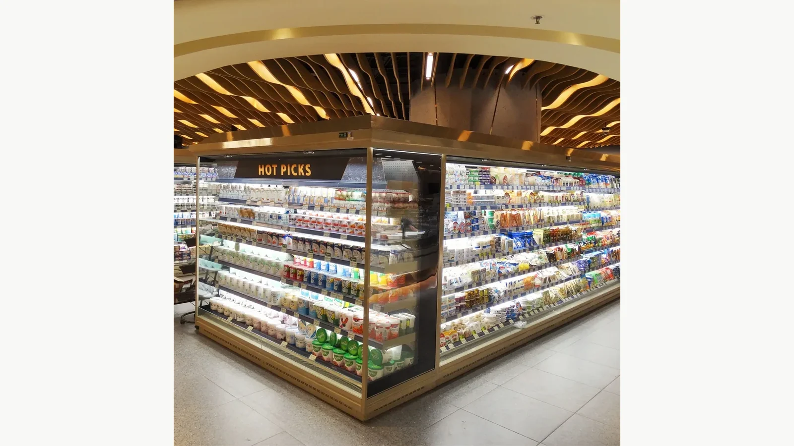 Current remote luxury multideck open chiller used as a comparison boundary, not as evidence for the round-island model